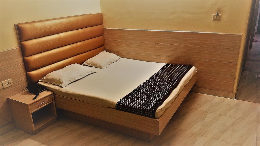 Hotel Kwality New Delhi Luaran gambar
