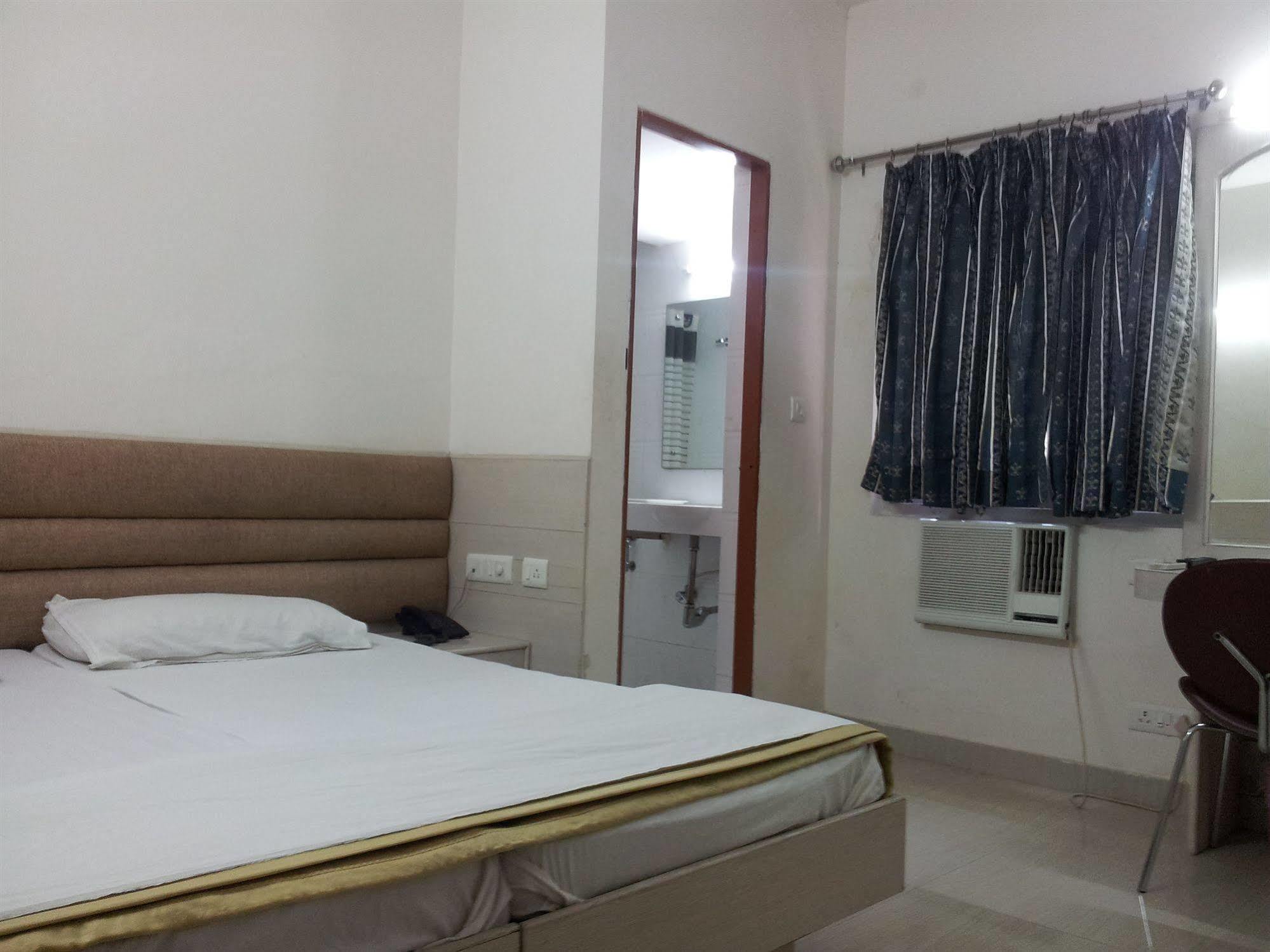 Hotel Kwality New Delhi Luaran gambar