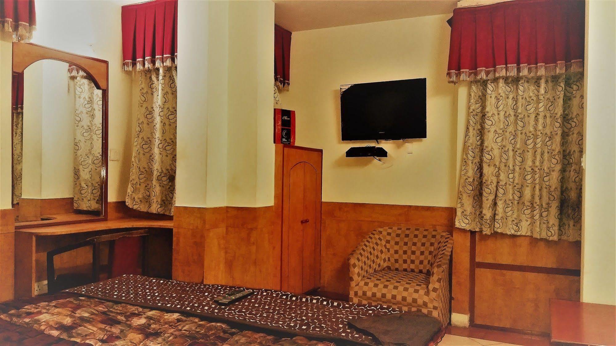 Hotel Kwality New Delhi Luaran gambar