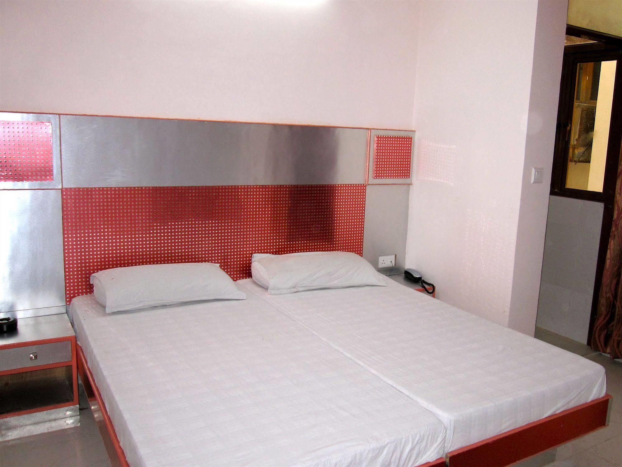 Hotel Kwality New Delhi Luaran gambar
