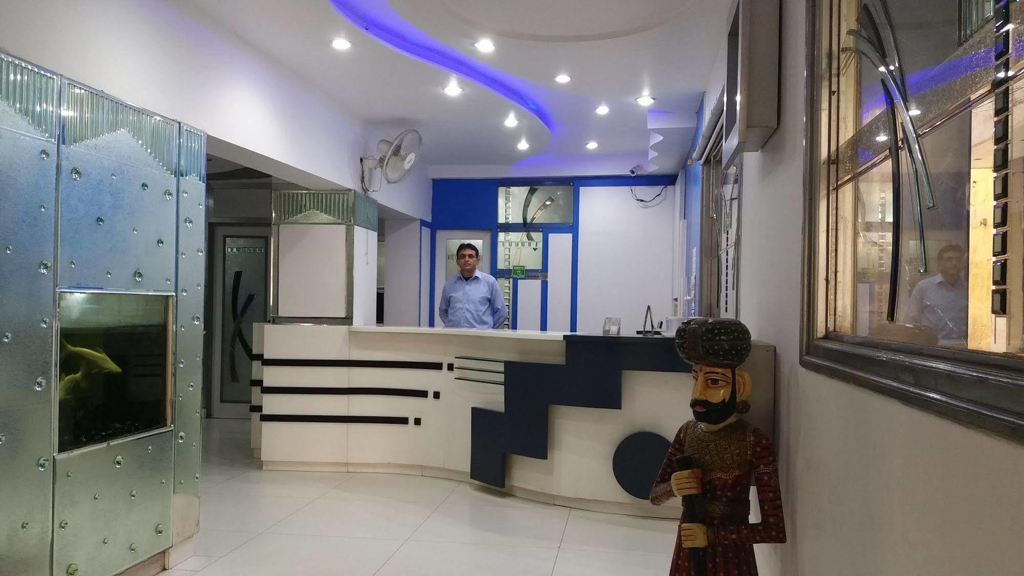 Hotel Kwality New Delhi Luaran gambar