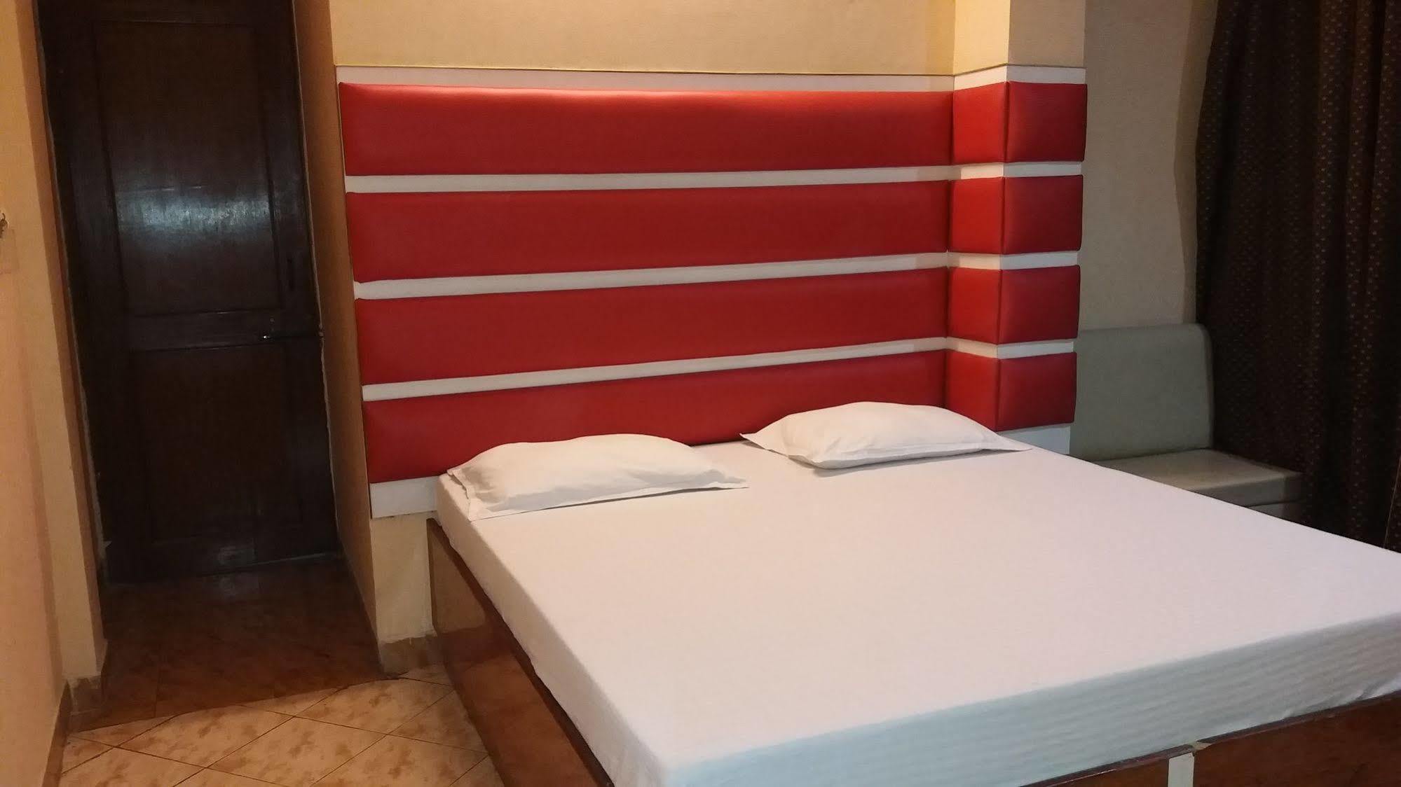 Hotel Kwality New Delhi Luaran gambar